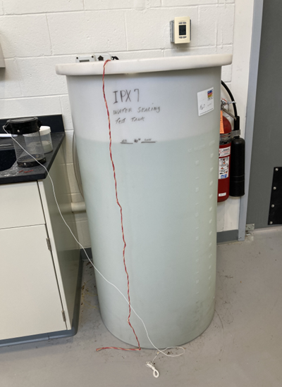 One meter water tank for emersion 